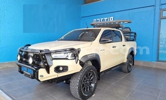 Buy Used Toyota Hilux Beige Car in Kigali in Rwanda Buy Used Toyota Hilux Beige Car in Kigali in Rwanda