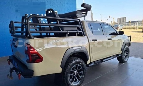 Buy Used Toyota Hilux Beige Car in Kigali in Rwanda Buy Used Toyota Hilux Beige Car in Kigali in Rwanda