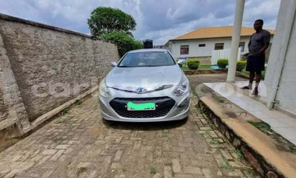 Buy Used Hyundai Sonata Other Car in Kigali in Rwanda Buy Used Hyundai Sonata Other Car in Kigali in Rwanda