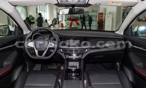 Acheter Neuf Voiture Changan Eado EV Autre à Kigali, Rwanda Acheter Neuf Voiture Changan Eado EV Autre à Kigali, Rwanda