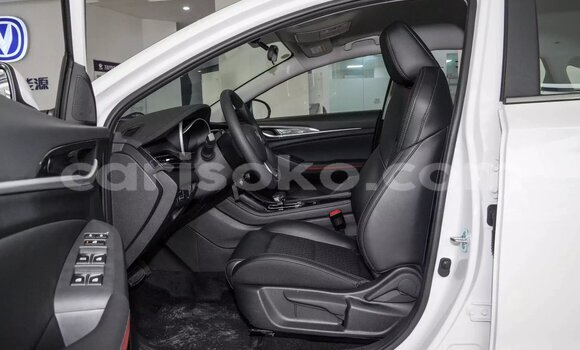 Acheter Neuf Voiture Changan Eado EV Autre à Kigali, Rwanda Acheter Neuf Voiture Changan Eado EV Autre à Kigali, Rwanda