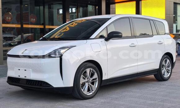 Acheter Neuf Voiture Faw City Golf White à Kigali, Rwanda Acheter Neuf Voiture Faw City Golf White à Kigali, Rwanda