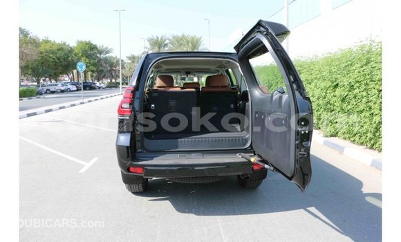 Acheter Import Voiture Toyota Prado Blanc à Import - Dubai, Rwanda Acheter Import Voiture Toyota Prado Blanc à Import - Dubai, Rwanda