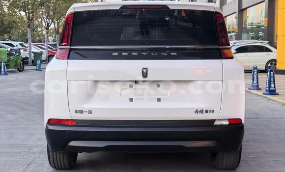 Acheter Neuf Voiture Faw City Golf White à Kigali, Rwanda Acheter Neuf Voiture Faw City Golf White à Kigali, Rwanda