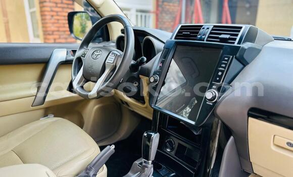 Acheter Occasion Voiture Toyota Land Cruiser Prado Autre à Kigali, Rwanda Acheter Occasion Voiture Toyota Land Cruiser Prado Autre à Kigali, Rwanda