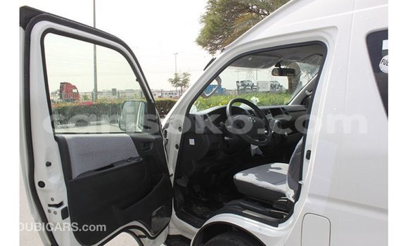 Acheter Import Voiture Toyota Hiace Blanc à Import - Dubai, Rwanda Acheter Import Voiture Toyota Hiace Blanc à Import - Dubai, Rwanda