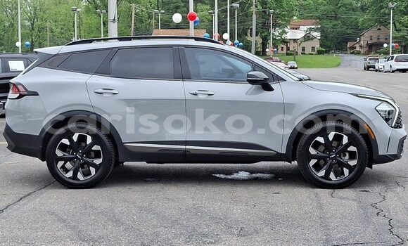 Acheter Occasion Voiture Kia Sportage Grey/silver à Kigali, Rwanda Acheter Occasion Voiture Kia Sportage Grey/silver à Kigali, Rwanda