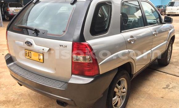اشتري مستعمل Kia Sportage Gris سيارة في Gicumbi في Rwanda اشتري مستعمل Kia Sportage Gris سيارة في Gicumbi في Rwanda