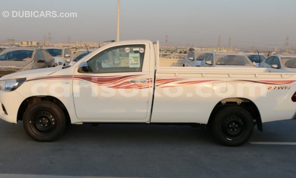 Acheter Import Voiture Toyota Hilux Blanc à Import - Dubai, Rwanda Acheter Import Voiture Toyota Hilux Blanc à Import - Dubai, Rwanda