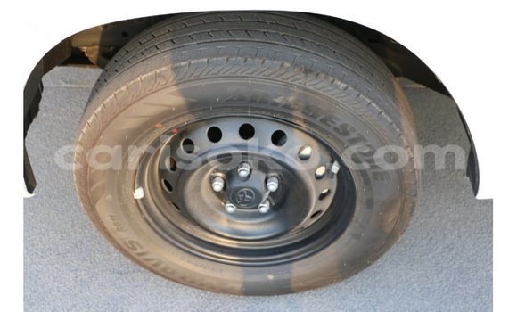 Acheter Import Voiture Toyota Hilux Blanc à Import - Dubai, Rwanda Acheter Import Voiture Toyota Hilux Blanc à Import - Dubai, Rwanda