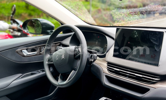 Acheter Neuf Voiture Hongqi E-qm5 Noir à Kigali, Rwanda Acheter Neuf Voiture Hongqi E-qm5 Noir à Kigali, Rwanda