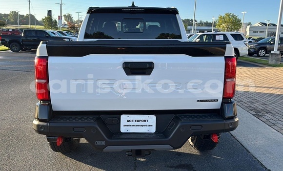 Acheter Occasion Voiture Toyota Tacoma White à Kigali, Rwanda Acheter Occasion Voiture Toyota Tacoma White à Kigali, Rwanda