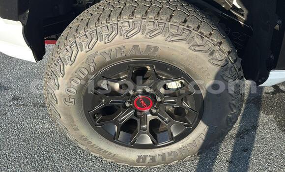 Acheter Occasion Voiture Toyota Tacoma White à Kigali, Rwanda Acheter Occasion Voiture Toyota Tacoma White à Kigali, Rwanda