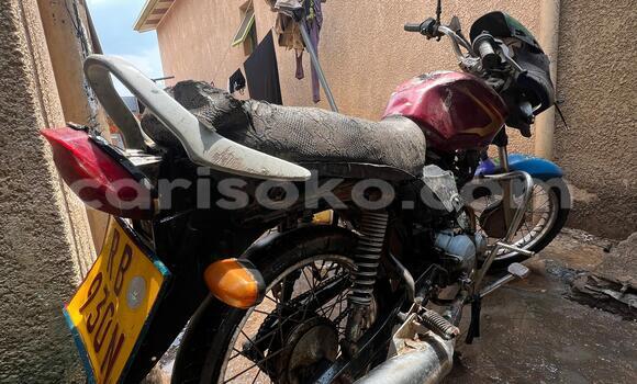 اشتري مستعمل TVS HLX125 Blue دراجة نارية في Kigali في Rwanda اشتري مستعمل TVS HLX125 Blue دراجة نارية في Kigali في Rwanda