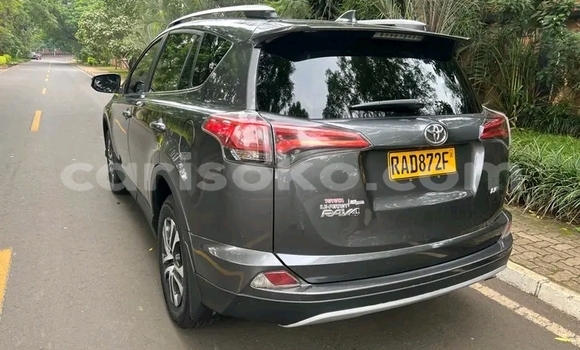 Acheter Occasion Voiture Toyota RAV4 Autre à Gikongoro, Gikongoro Acheter Occasion Voiture Toyota RAV4 Autre à Gikongoro, Gikongoro