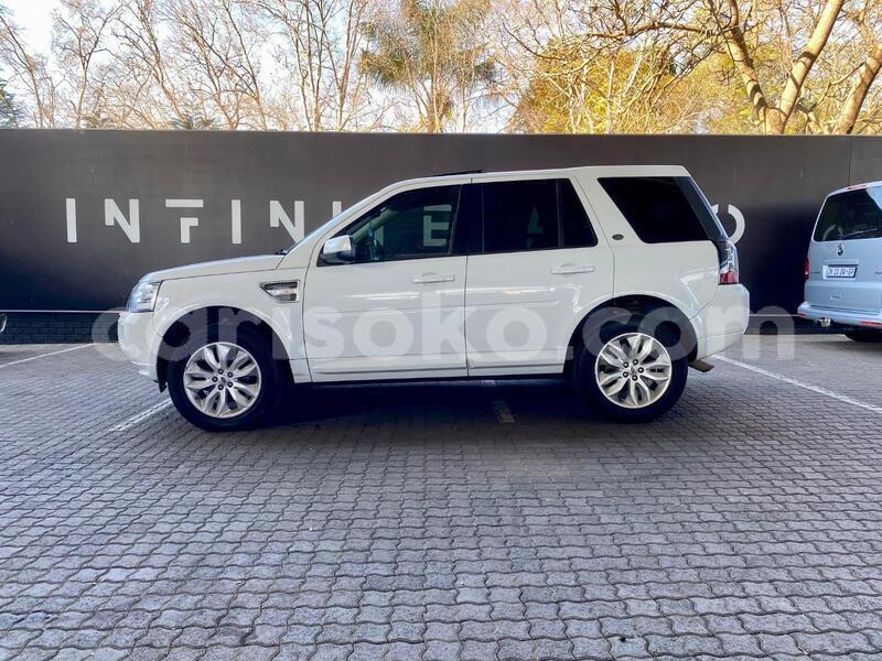 Big with watermark land rover freelander rwanda kigali 19800