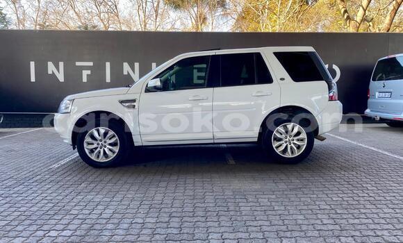 Acheter Occasion Voiture Land Rover Freelander White à Kigali, Rwanda Acheter Occasion Voiture Land Rover Freelander White à Kigali, Rwanda