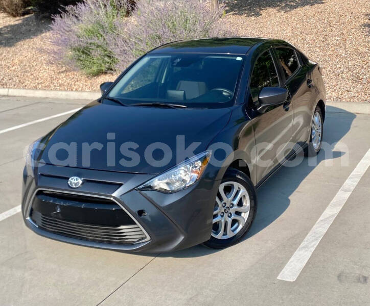 Big with watermark toyota yaris rwanda kigali 19807