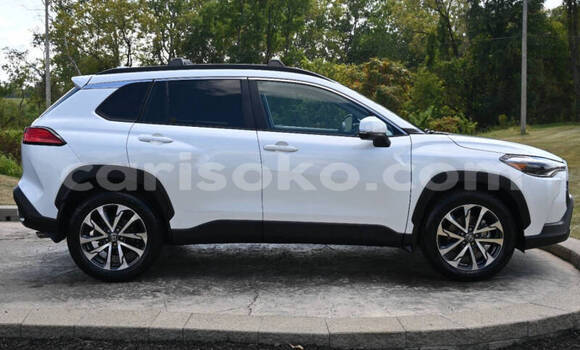 Acheter Occasion Voiture Toyota Corolla Cross White à Kigali, Rwanda Acheter Occasion Voiture Toyota Corolla Cross White à Kigali, Rwanda