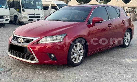 Acheter Occasion Voiture Lexus CT Rouge à Kigali, Rwanda