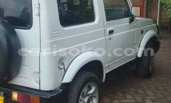 Acheter Occasion Voiture Suzuki Samurai Autre à Kigali, Rwanda Acheter Occasion Voiture Suzuki Samurai Autre à Kigali, Rwanda