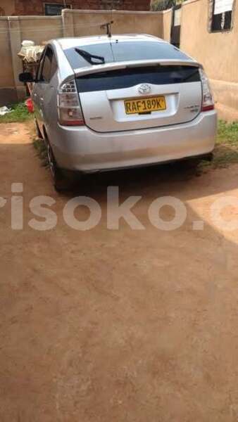 Big with watermark toyota vitz rwanda kigali 19816