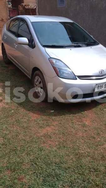 Big with watermark toyota prius rwanda kigali 19819