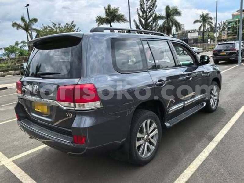 Big with watermark toyota land cruiser rwanda kigali 19821