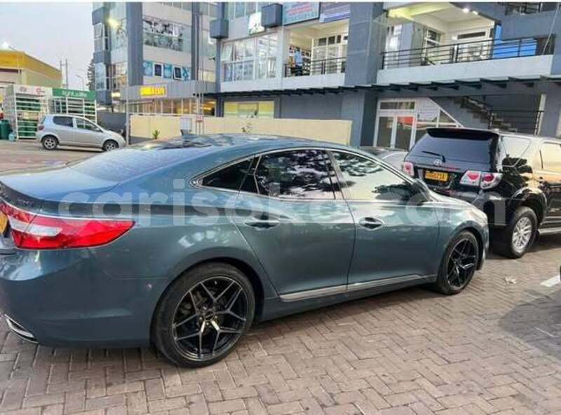 Big with watermark hyundai grandeur rwanda kigali 19824