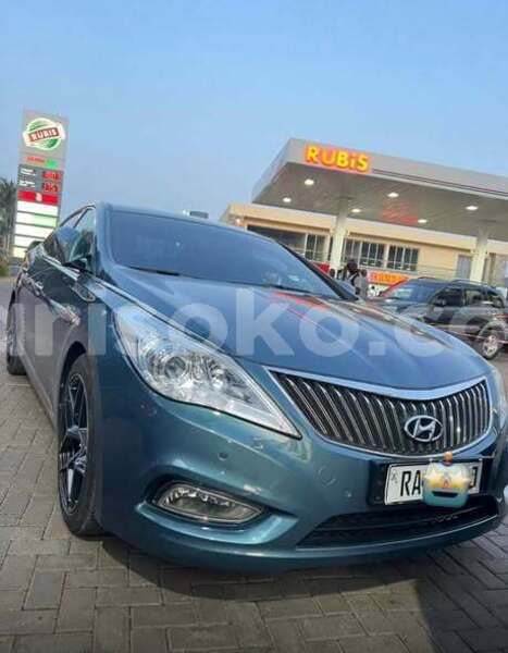 Big with watermark hyundai grandeur rwanda kigali 19824