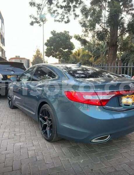 Big with watermark hyundai grandeur rwanda kigali 19824