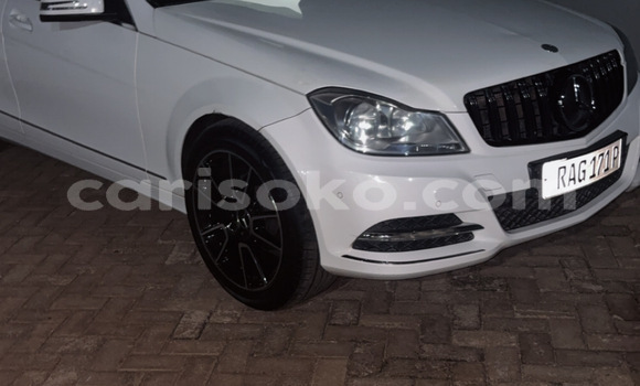 اشتري مستعمل Mercedes-Benz 200 Noir سيارة في Kigali في Rwanda اشتري مستعمل Mercedes-Benz 200 Noir سيارة في Kigali في Rwanda
