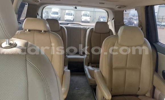 Acheter Occasion Voiture Kia Carnival Silver/black à Kigali, Rwanda Acheter Occasion Voiture Kia Carnival Silver/black à Kigali, Rwanda