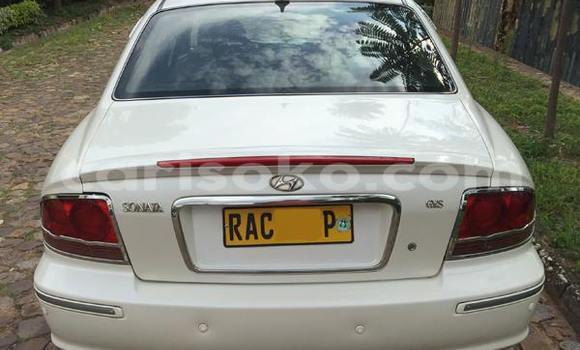 اشتري مستعمل Hyundai Sonata Blanc سيارة في Gicumbi في Rwanda اشتري مستعمل Hyundai Sonata Blanc سيارة في Gicumbi في Rwanda