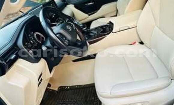 Acheter Occasion Voiture Toyota Avensis Verso Autre à Kigali, Rwanda Acheter Occasion Voiture Toyota Avensis Verso Autre à Kigali, Rwanda