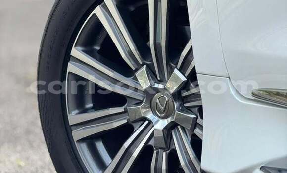 Buy Used Lexus LX 450 White Car in Kigali in Rwanda Buy Used Lexus LX 450 White Car in Kigali in Rwanda