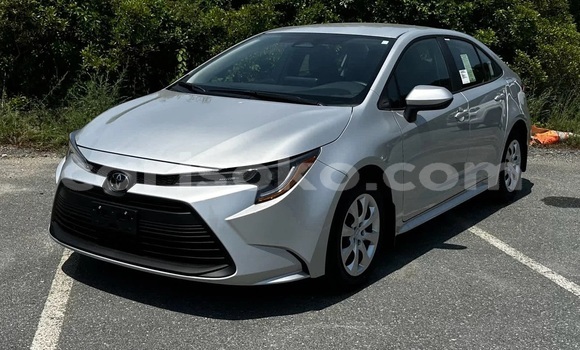 Sayi Sabo Toyota Corolla Grey/silver Mota in Kigali a Rwanda Sayi Sabo Toyota Corolla Grey/silver Mota in Kigali a Rwanda