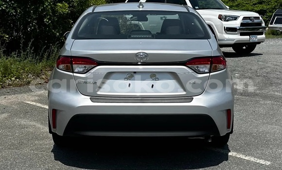 Sayi Sabo Toyota Corolla Grey/silver Mota in Kigali a Rwanda Sayi Sabo Toyota Corolla Grey/silver Mota in Kigali a Rwanda