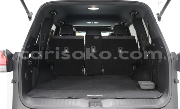 Sayi Na hannu Lexus LX White Mota in Gicumbi a Rwanda Sayi Na hannu Lexus LX White Mota in Gicumbi a Rwanda