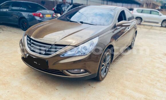 Acheter Occasion Voiture Hyundai Sonata Grey/silver à Kigali, Rwanda