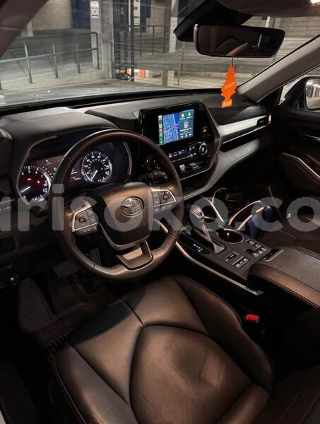 Big with watermark toyota highlander rwanda kigali 19879