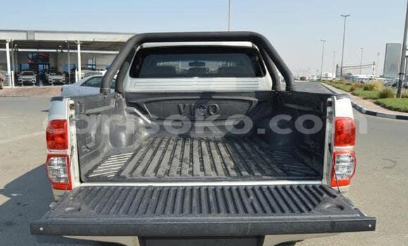 اشتري مستعمل Toyota Hilux Gris سيارة في Kigali في Rwanda اشتري مستعمل Toyota Hilux Gris سيارة في Kigali في Rwanda