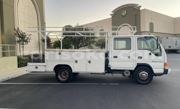 اشتري مستعمل Isuzu FTR 850 White شاحنة في Kigali في Rwanda اشتري مستعمل Isuzu FTR 850 White شاحنة في Kigali في Rwanda