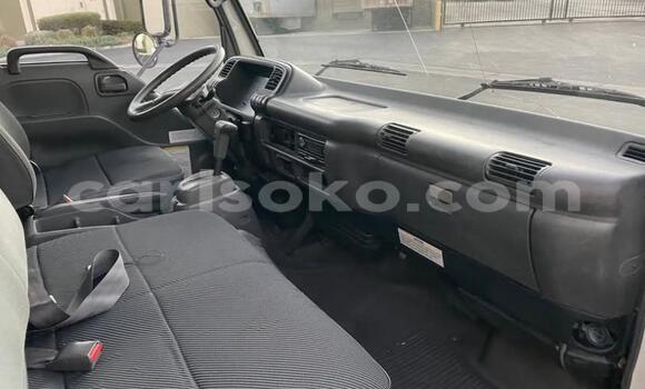 اشتري مستعمل Isuzu FTR 850 White شاحنة في Kigali في Rwanda اشتري مستعمل Isuzu FTR 850 White شاحنة في Kigali في Rwanda