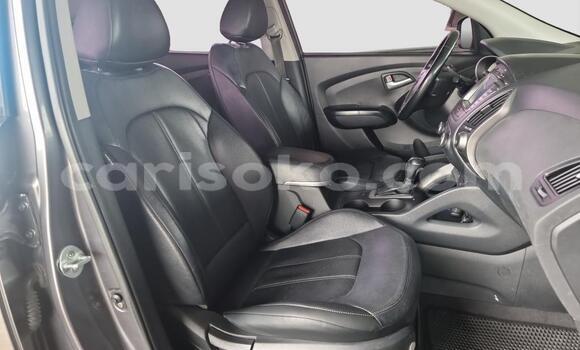 Acheter Occasion Voiture Hyundai Tucson Grey/silver à Kigali, Rwanda Acheter Occasion Voiture Hyundai Tucson Grey/silver à Kigali, Rwanda