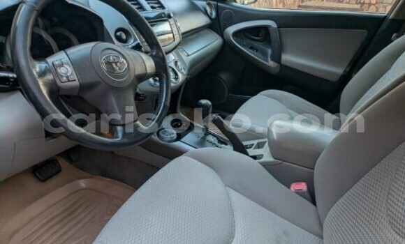 Acheter Occasion Voiture Toyota RAV4 Black à Kigali, Rwanda Acheter Occasion Voiture Toyota RAV4 Black à Kigali, Rwanda