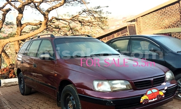 Acheter Occasion Voiture Toyota Carina E Rouge à Kigali, Rwanda Acheter Occasion Voiture Toyota Carina E Rouge à Kigali, Rwanda