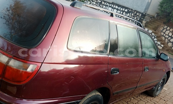 Acheter Occasion Voiture Toyota Carina E Rouge à Kigali, Rwanda Acheter Occasion Voiture Toyota Carina E Rouge à Kigali, Rwanda