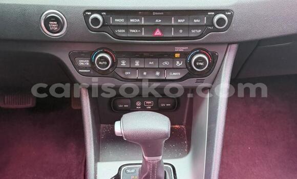 Acheter Neuf Voiture Kia Niro Grey/silver à Kigali, Rwanda Acheter Neuf Voiture Kia Niro Grey/silver à Kigali, Rwanda
