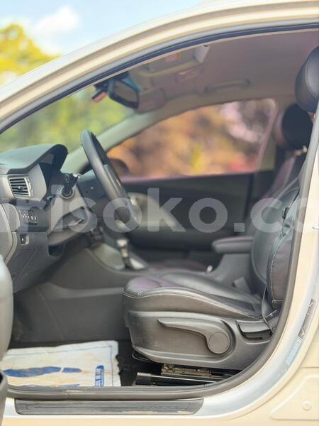 Big with watermark kia niro rwanda kigali 19900